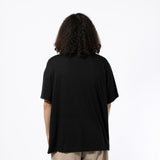 ESSENTIALS(エッセンシャルズ)|SIGNATURE ESSENTIAL TEE(シグネイチャーエッセンシャルティー)|【公式通販 UNION TOKYO】|ユニオントーキョー