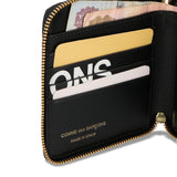 COMME des GARCONS WALLETS(コムデギャルソンウォレッツ)|HUGE LOGO LEATHER ROUND ZIP WALLET(ヒュージロゴレザーラウンドジップウォレット)|【公式通販 UNION TOKYO】|ユニオントーキョー