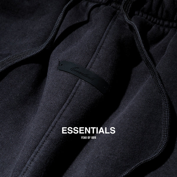 Features | ESSENTIALS SPRING/SUMMER 26 COLLECTION｜【公式通販