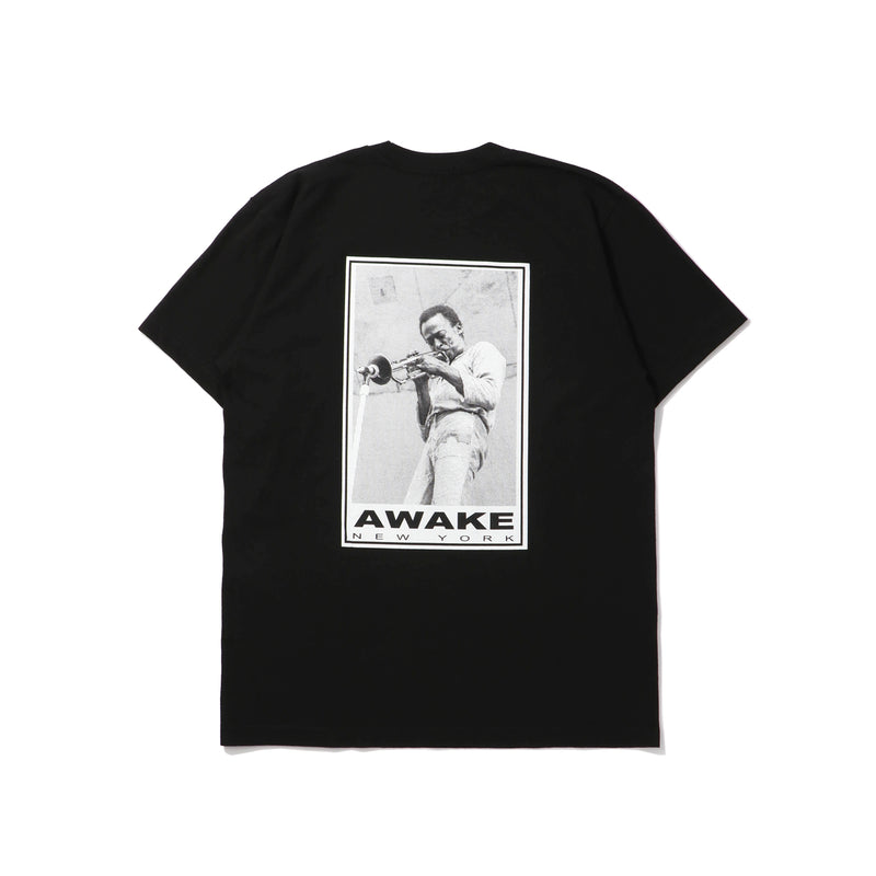 AWAKE NY(アウェイクニューヨーク)｜MILES DAVIS PRINTED SHORT SLEEVE TEE(マイルスデイビスプリンテッドショートスリーブティー)｜【公式通販 UNIONT TOKYO】｜ユニオントーキョー