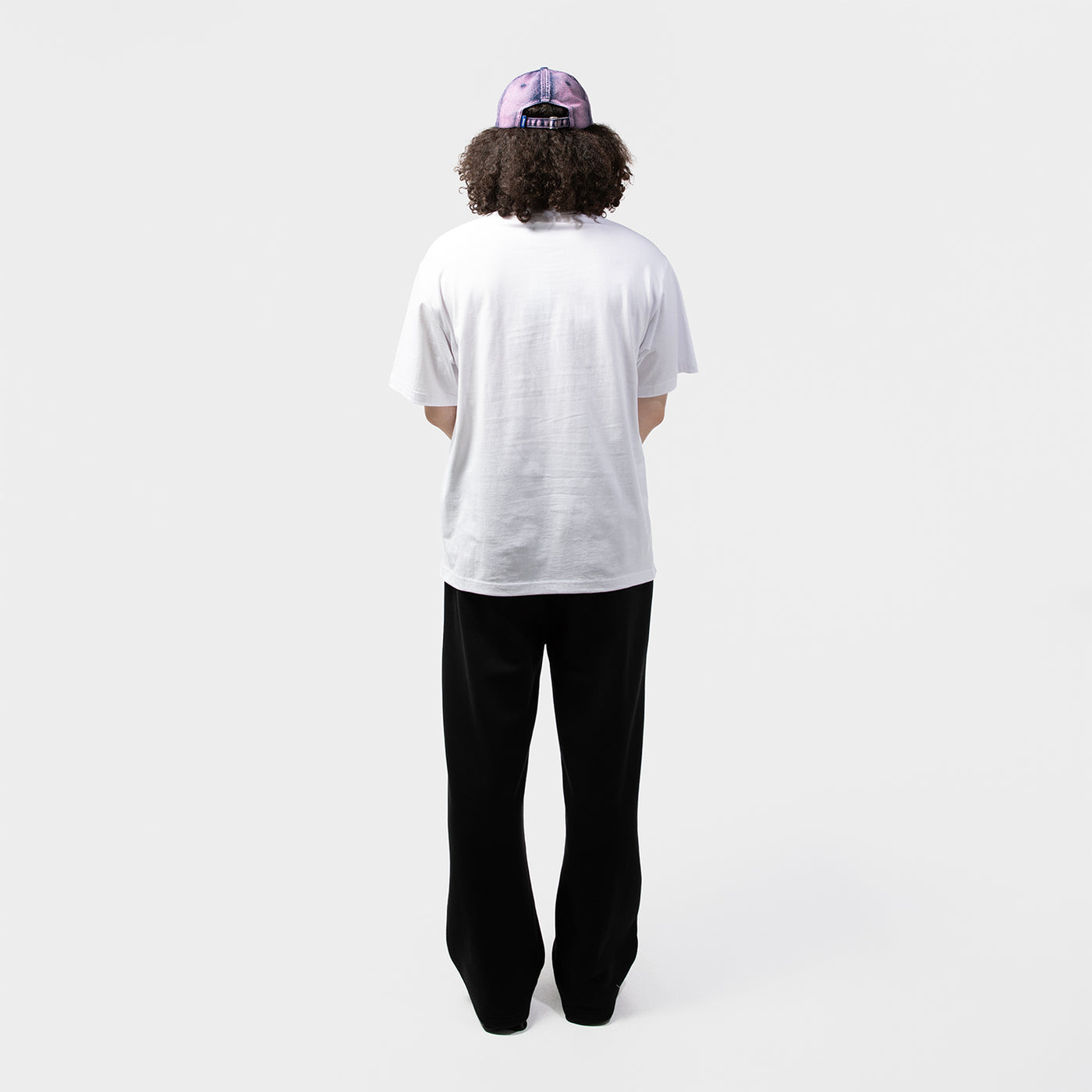 【関税込み】Awake NY ホワイト Crosshair グラフィックTシャツ Awake_NY_SS25_2025110050107008