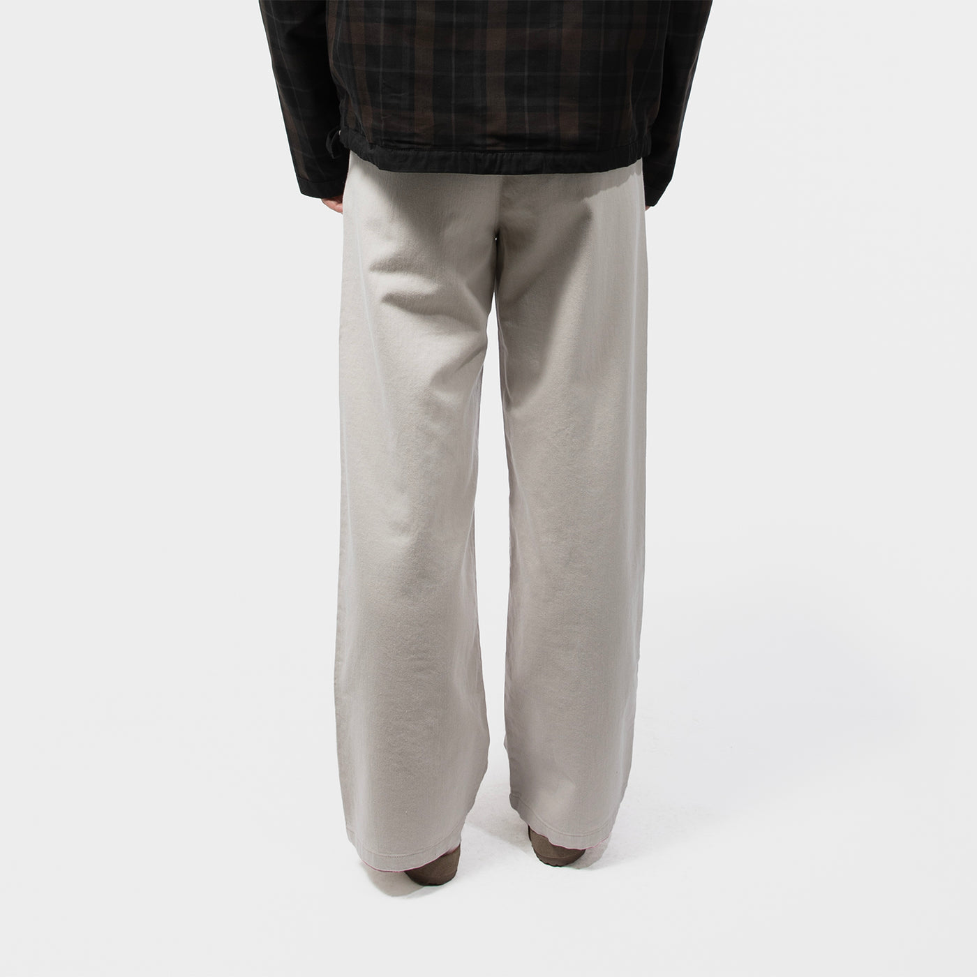 パンツ STERN CHINO DustBunnyDisruptedSateen 44 STERN CHINO DustBunnyDisruptedSateen 44 - メルカリ