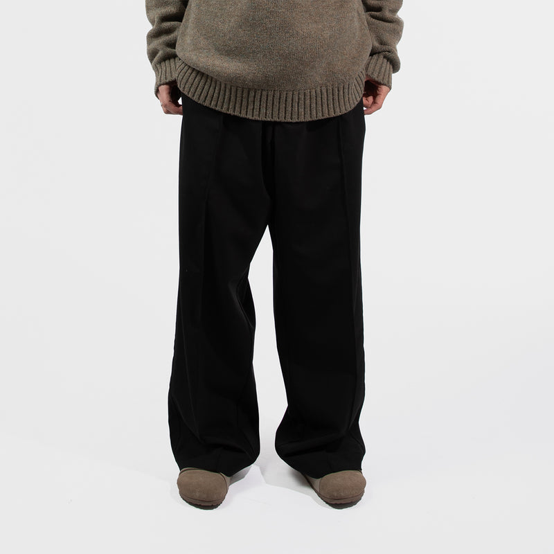 OAMC（オーエーエムシー）/ BOTTOMS（ボトムス）/ Wool Trouser With Drawstring商品 / Black