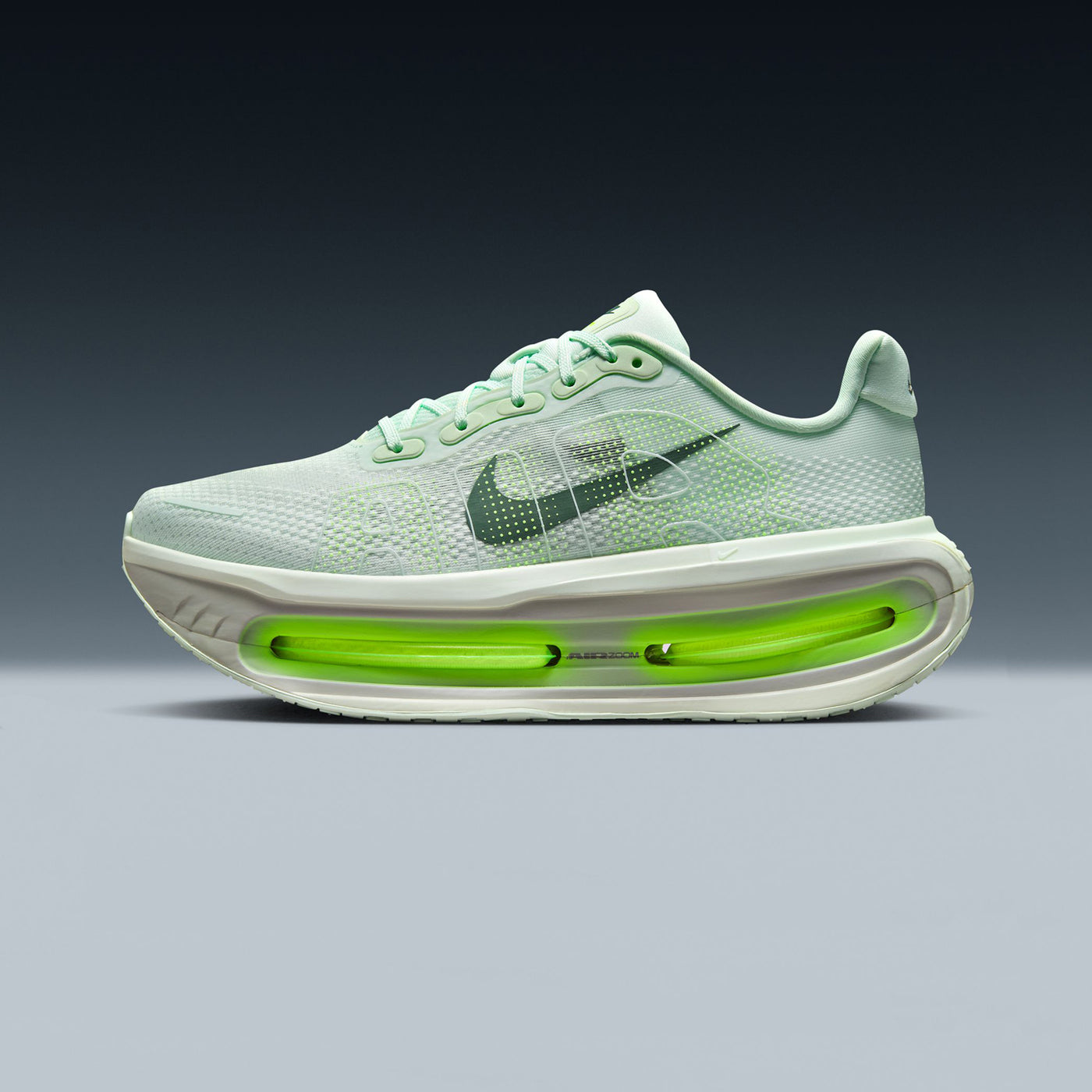 NIKE ZOOM VOMERO PREMIUM｜NIKE｜SHOES（シューズ）｜【公式通販