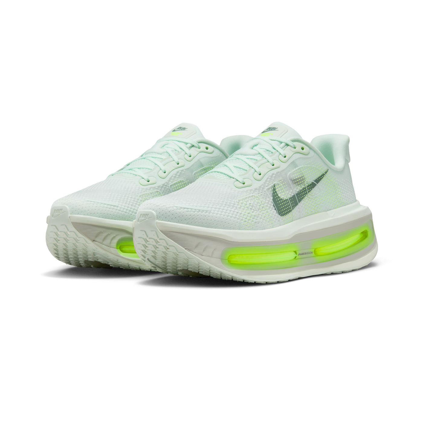 NIKE ZOOM VOMERO PREMIUM｜NIKE｜SHOES（シューズ）｜【公式通販