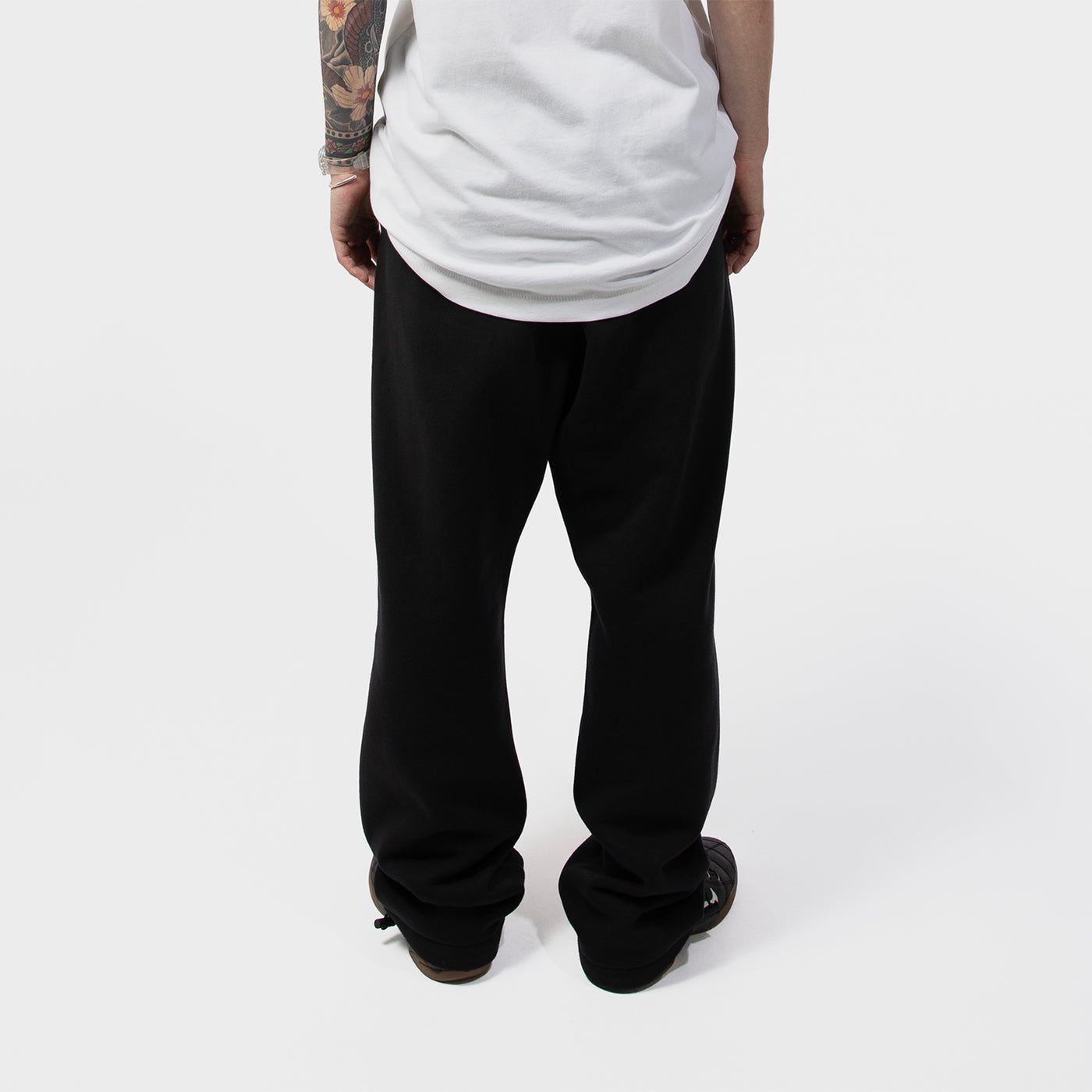 ESSENTIALS(エッセンシャルズ)｜Relaxed Fleece Sweatpant