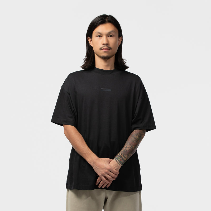 ESSENTIALS（エッセンシャルズ）/ TOPS（トップス）/ Classic Fit T-Shirt商品 / JET BLACK