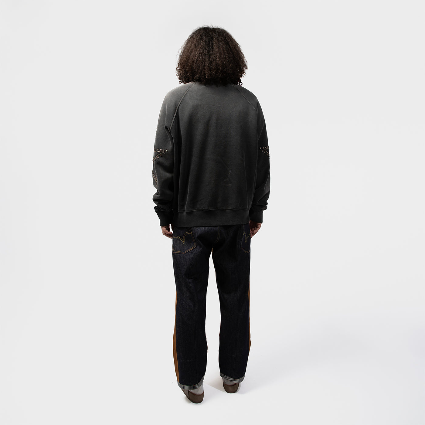 STAR STUDDED CREWNECK｜SATOSHI NAKAMOTO｜TOPS（トップス