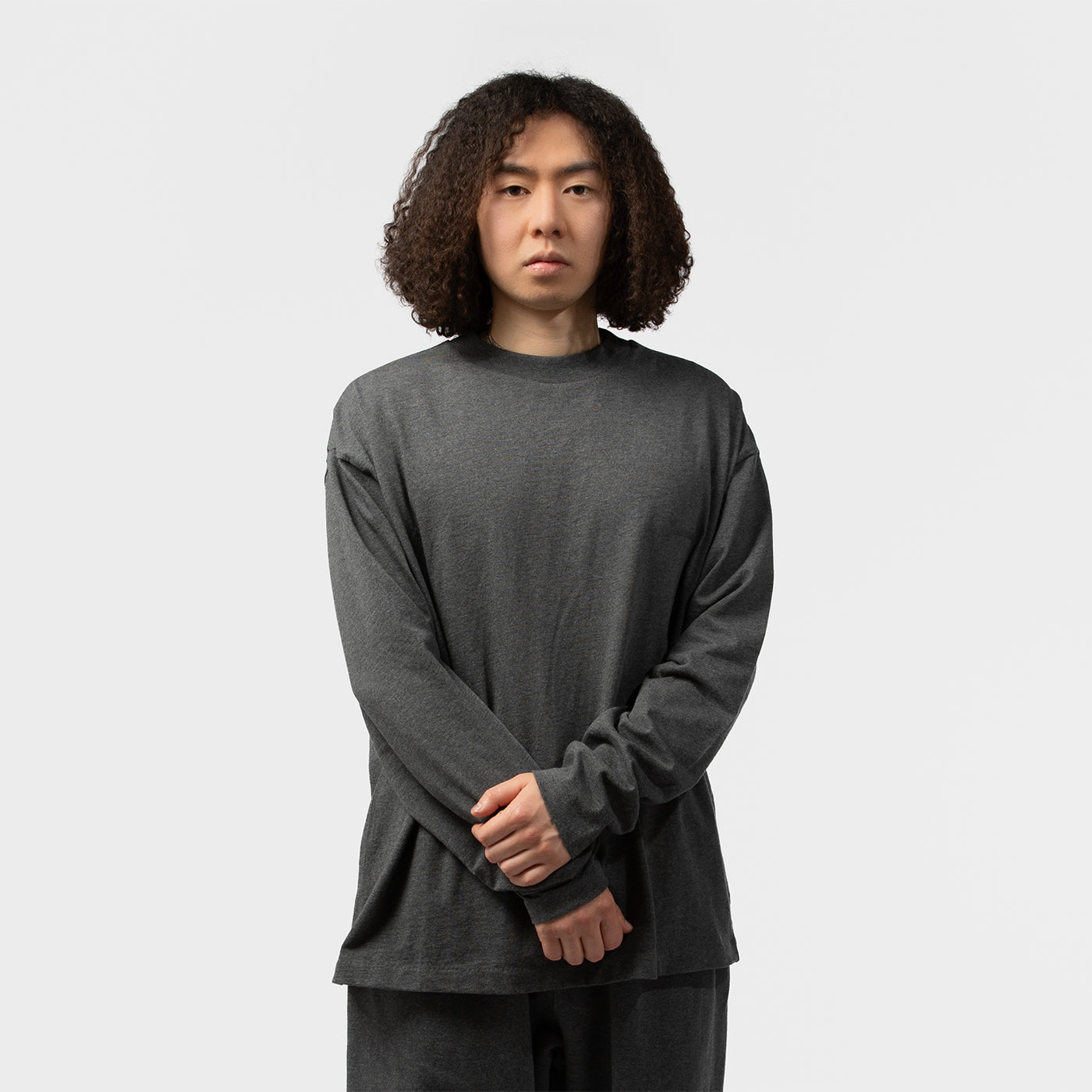 CLASSIC LONG SLEEVE TEE｜ESSENTIALS｜TOPS（トップス）｜【公式通販
