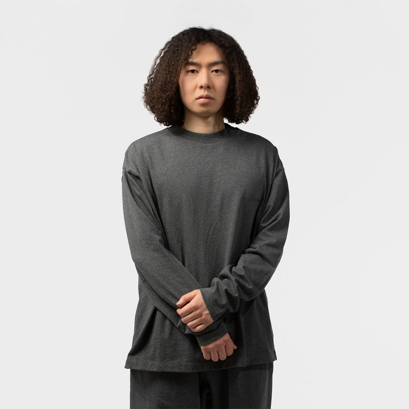 CLASSIC LONG SLEEVE TEE｜ESSENTIALS｜TOPS（トップス）｜【公式通販