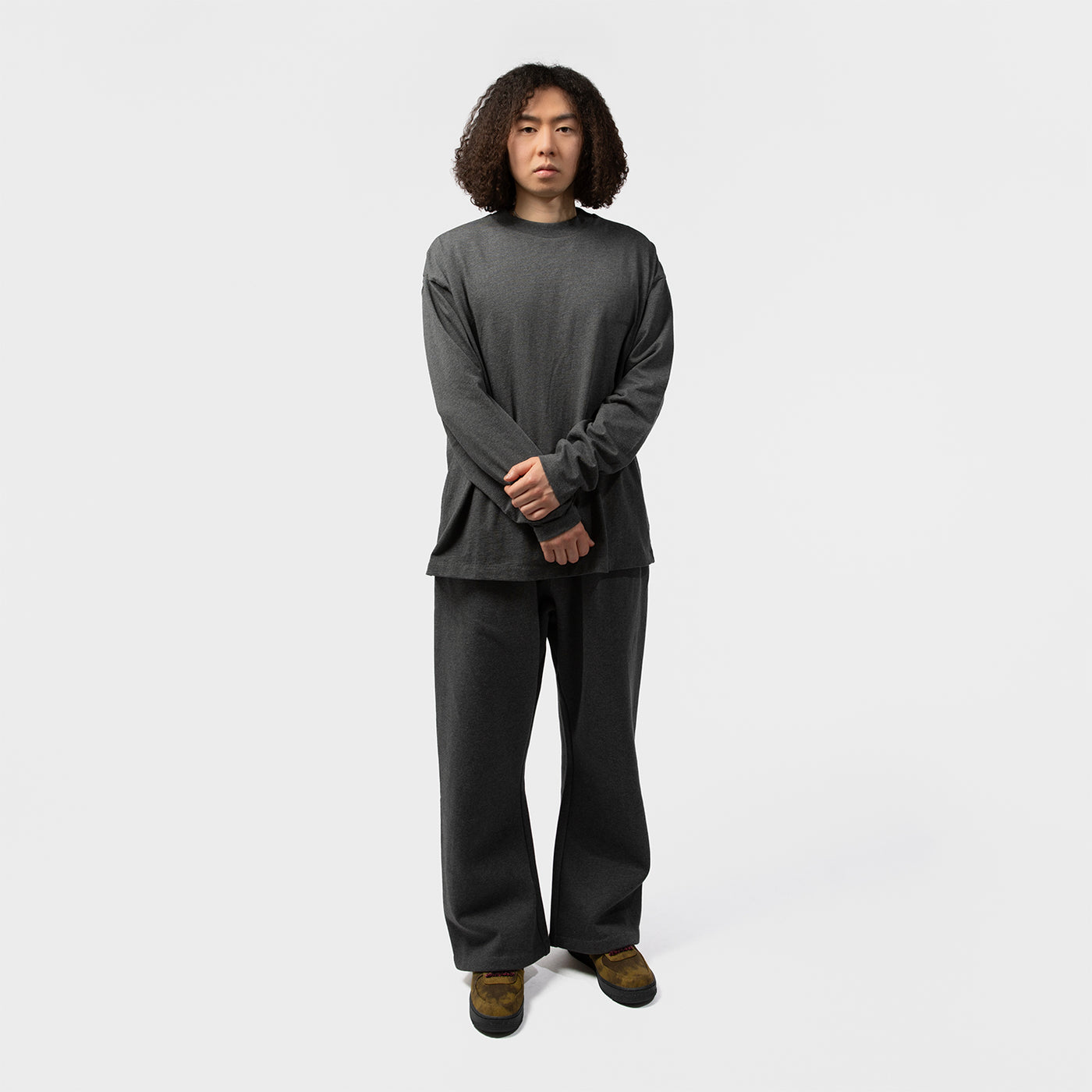 CLASSIC LONG SLEEVE TEE｜ESSENTIALS｜TOPS（トップス）｜【公式通販