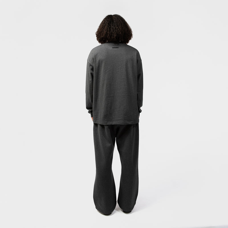 CLASSIC LONG SLEEVE TEE｜ESSENTIALS｜TOPS（トップス）｜【公式通販