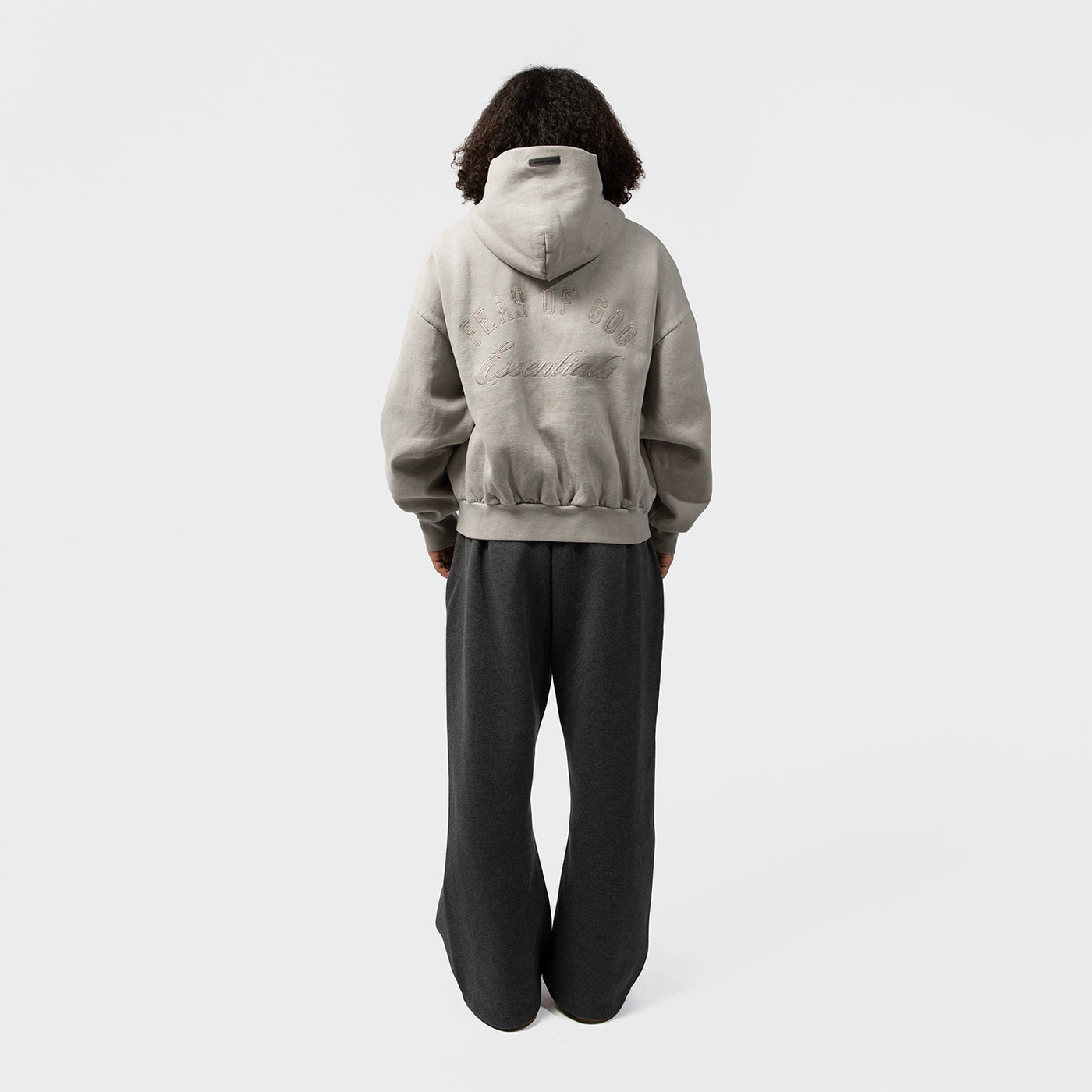 CLASSIC FULL ZIP HOODIE｜ESSENTIALS｜TOPS（トップス）｜【公式通販