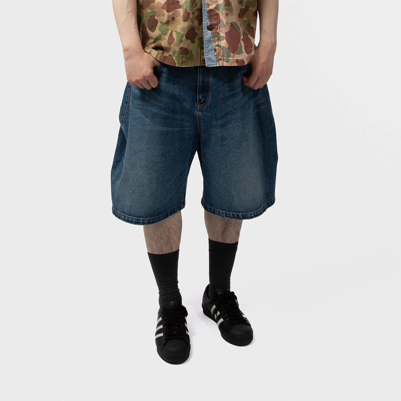 3D CUTTING HALF DENIM PANTS｜KHOKI｜BOTTOMS（ボトムス）｜【公式