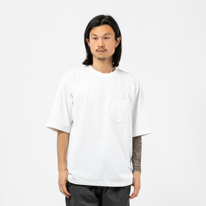 OVERSIZED POCKET T-SHIRT｜GOLDWIN｜TOPS（トップス）｜【公式通販