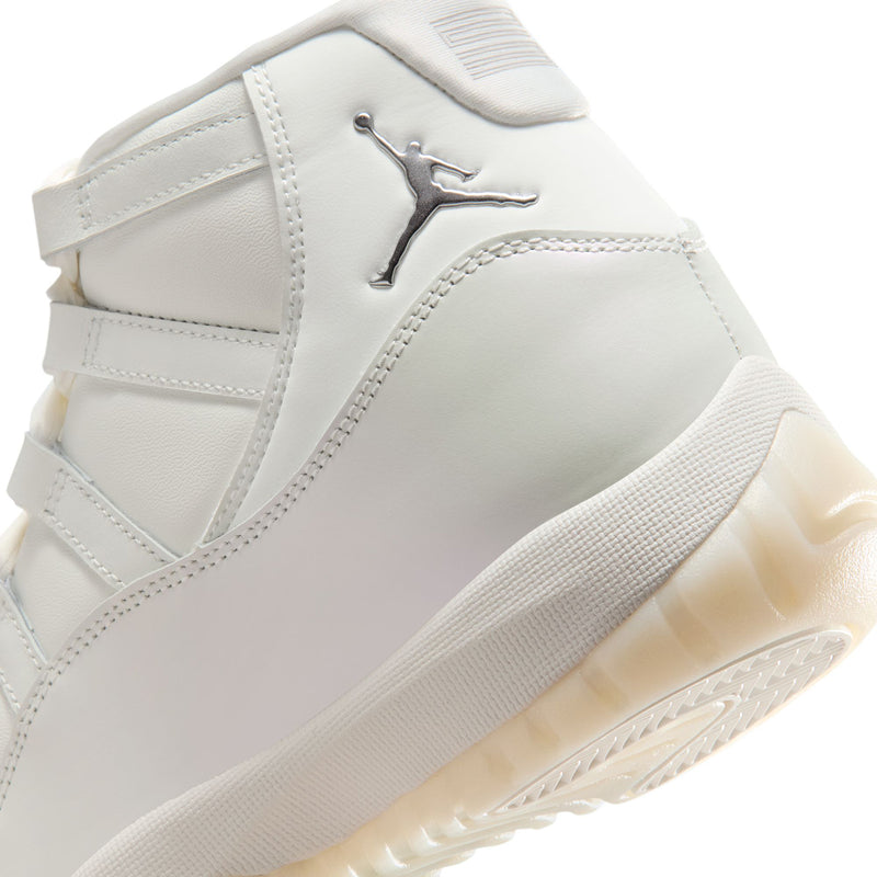 NIKE（ナイキ）/ SHOES（シューズ）/ Air Jordan 11 Retro商品 / SAIL/PEARL GREY-WHITE-METALLIC SILVER