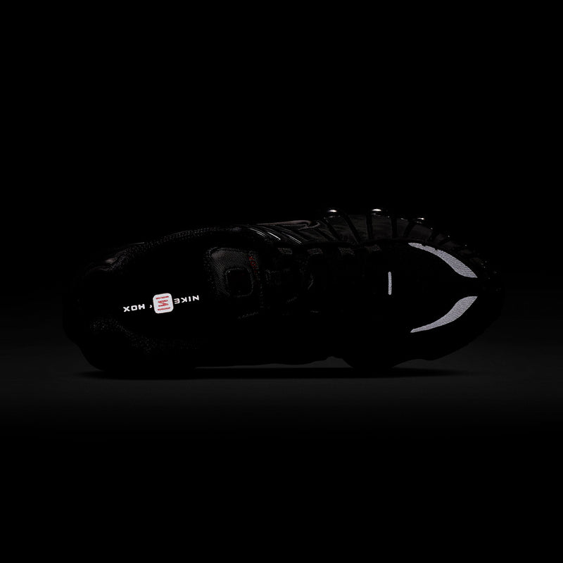 NIKE（ナイキ）/ SHOES（シューズ）/ Nike Shox TL商品 / BLACK/BLACK-MTLC HEMATITE-MAX ORANGE
