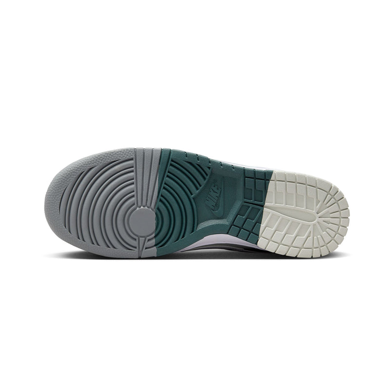 Nike Dunk Low Retro Premium