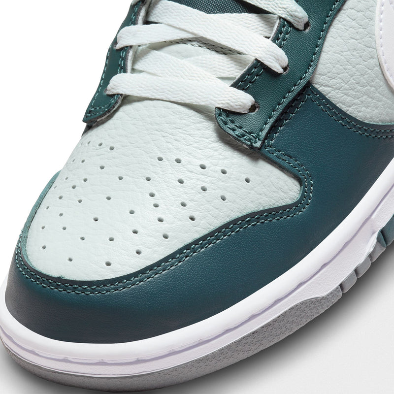 Nike Dunk Low Retro Premium