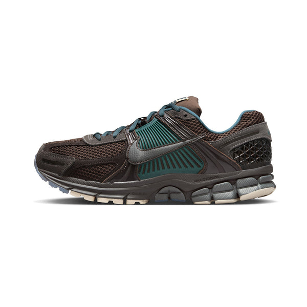 NIKE(ナイキ)｜NIKE ZOOM VOMERO 5 PRM(ナイキズームヴォメオ 5 PRM)｜【公式通販 UNIONT TOKYO】｜ユニオントーキョー