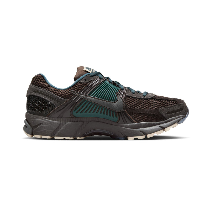 Nike Wmns Zoom Vomero 5 PRM    25.5cm