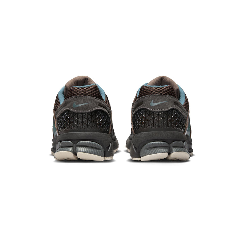 NIKE(ナイキ)｜NIKE ZOOM VOMERO 5 PRM(ナイキズームヴォメオ 5 PRM)｜【公式通販 UNIONT TOKYO】｜ユニオントーキョー