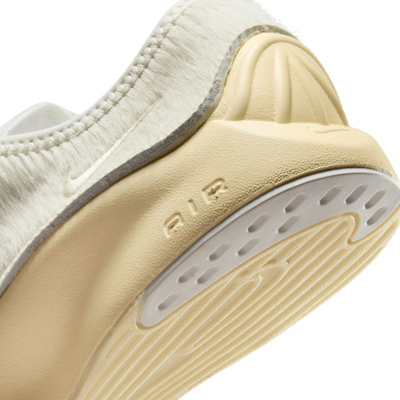 NIKE（ナイキ）/ SHOES（シューズ）/ Nike Womens Superfly LX商品 / SAIL/MUSLIN-SOFT YELLOW
