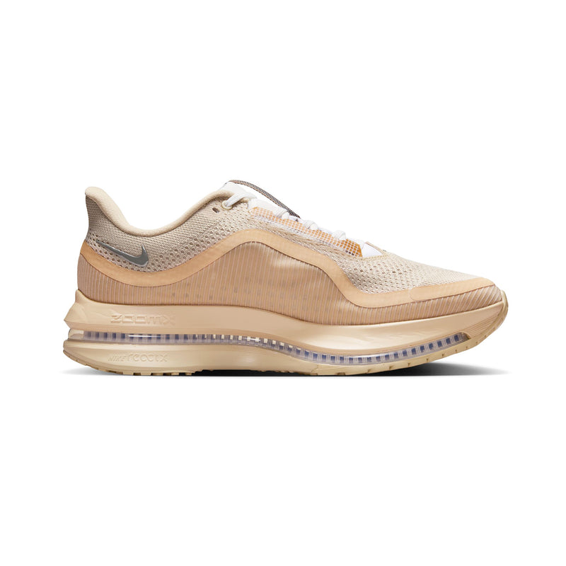 NIKE（ナイキ）/ SHOES（シューズ）/ Nike Pegasus Premium SP商品 / MUSHROOM/METALLIC SILVER-WHITE