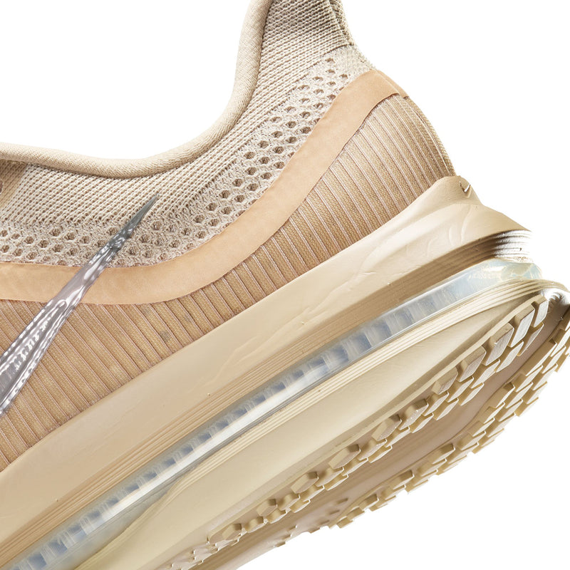 NIKE（ナイキ）/ SHOES（シューズ）/ Nike Pegasus Premium SP商品 / MUSHROOM/METALLIC SILVER-WHITE