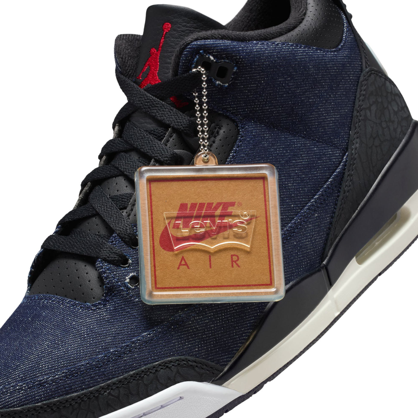 AIR JORDAN 3 X LEVI