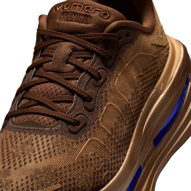 W NIKE VOMERO PREMIUM QS FDL｜NIKE｜SHOES（シューズ）｜【公式通販