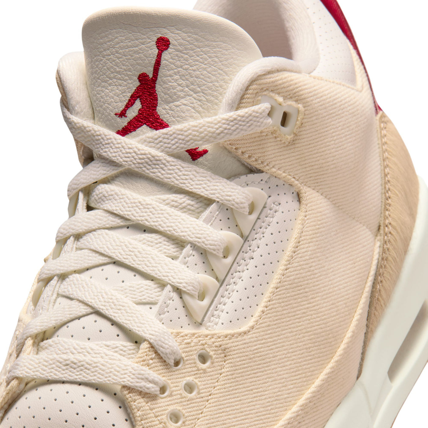 【新品、未開封、定価】エアジョーダン・リーバイス・Ecru Denim AIR JORDAN 3 X LEVI'S 
