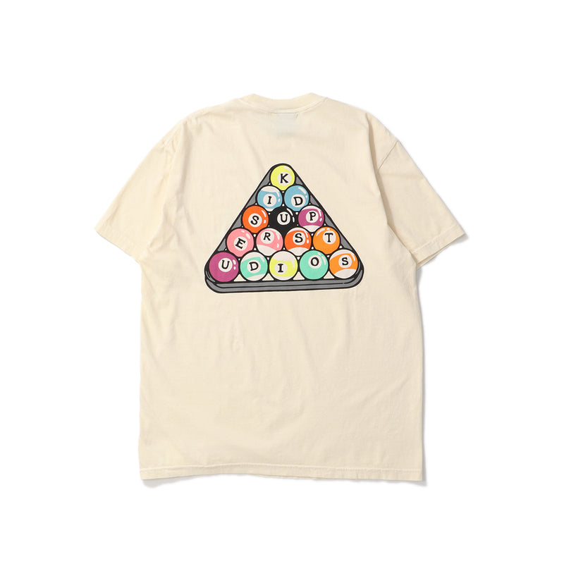 KidSuper(キッドスーパー)｜BILLIARDS TEE - CREAM(ビリヤーズティークリーム)｜【公式通販 UNION TOKYO】｜ユニオントーキョー