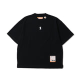 in･stru (men-tal). by Maison MIHARA YASUHIRO(インストゥルメンタルバイメゾンミハラヤスヒロ)｜IM UN FRONTMAN TEE(IM UN フロントマンティー)｜【公式通販 UNION TOKYO】｜ユニオントーキョー