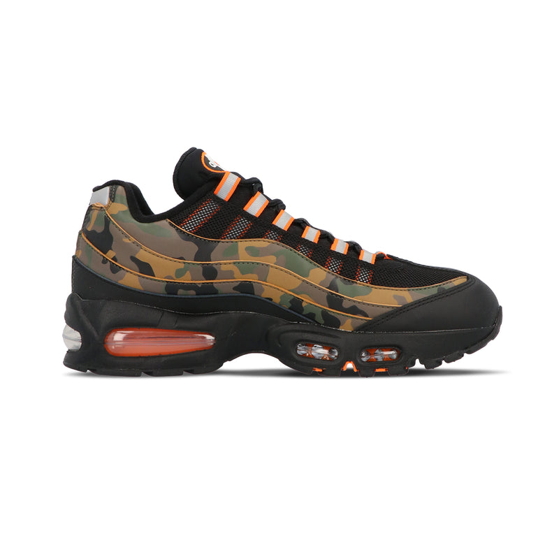 NIKE（ナイキ）/ SHOES（シューズ）/ NIKE AIR MAX 95 QS商品 / BLACK/SAFETY ORANGE-METALLIC SILVER