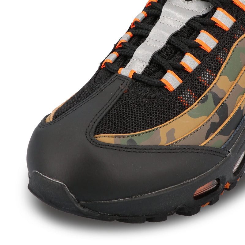 NIKE（ナイキ）/ SHOES（シューズ）/ NIKE AIR MAX 95 QS商品 / BLACK/SAFETY ORANGE-METALLIC SILVER
