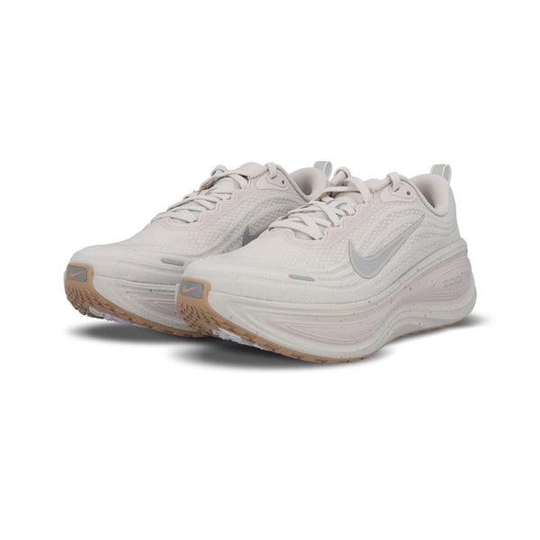 NIKE(ナイキ)｜NIKE VOMERO PLUS SPECKLE(ナイキヴォメロプラススペックル)｜【公式通販 UNION TOKYO】｜ユニオントーキョー