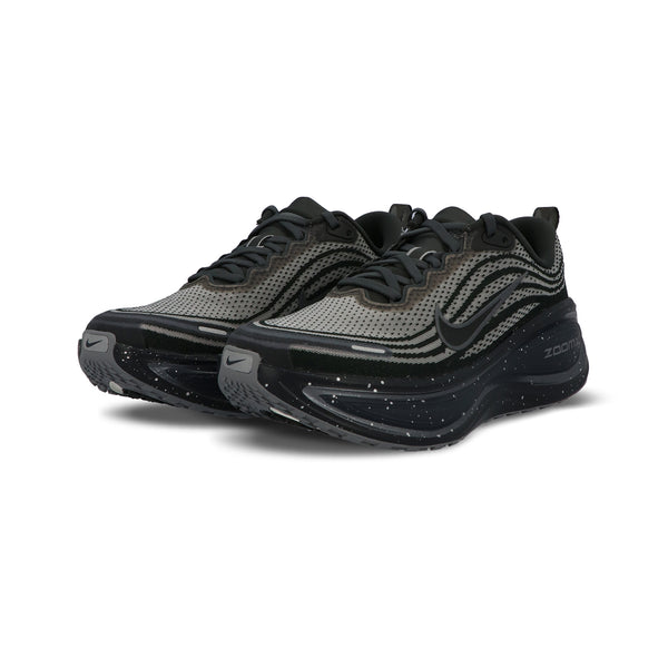 NIKE(ナイキ)｜NIKE VOMERO PLUS SPECKLE(ナイキヴォメロプラススペックル)｜【公式通販 UNION TOKYO】｜ユニオントーキョー