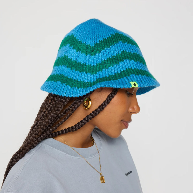 SUPERVSN STUDIOS（スーパーヴィジョンストゥディオス）/ ACCESSORIES（アクセサリー）/ STRIPED KNIT BUCKET HAT商品 / GOLD