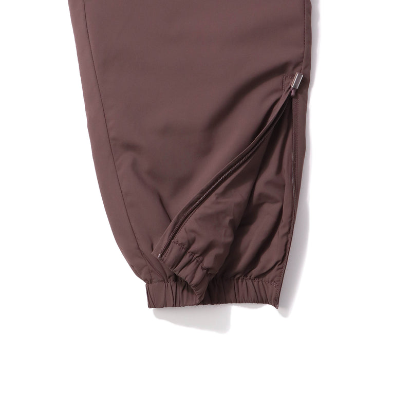 ESSENTIALS(エッセンシャルズ)｜Woven Nylon Track Pant(ウーブンナイロントラックパンツ)｜【公式通販 UNIONT TOKYO】｜ユニオントーキョー