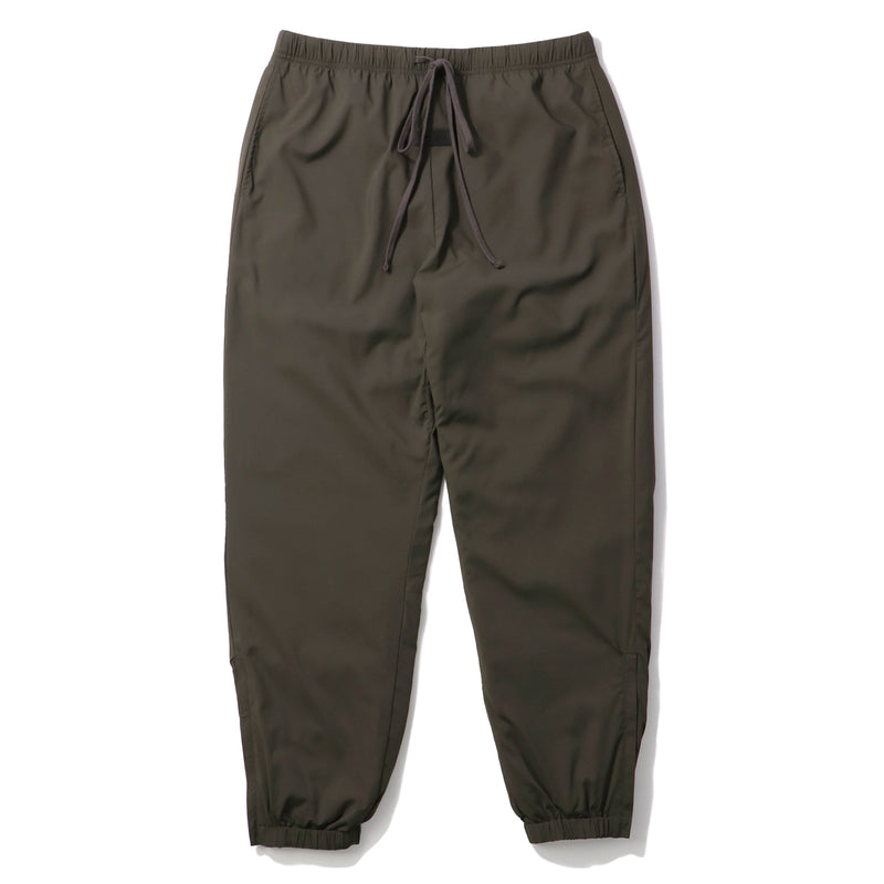 ESSENTIALS(エッセンシャルズ)｜Woven Nylon Track Pant(ウーブンナイロントラックパンツ)｜【公式通販 UNIONT TOKYO】｜ユニオントーキョー