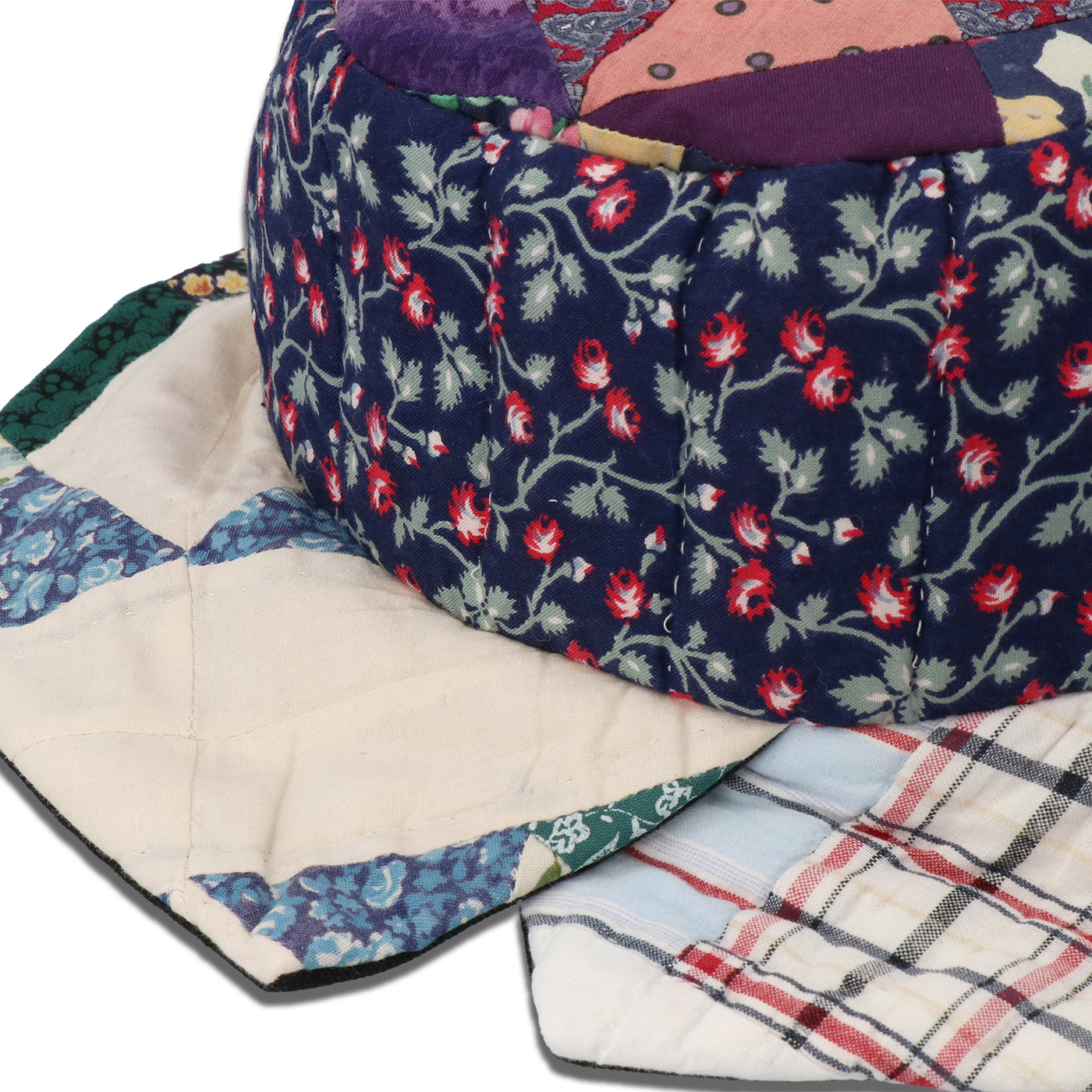 Bethany Williams(べサニー ・ウィリアムズ)|Upcycled Quilted Bethany Williams(べサニー ・ウィリアムズ)|Upcycled Quilted